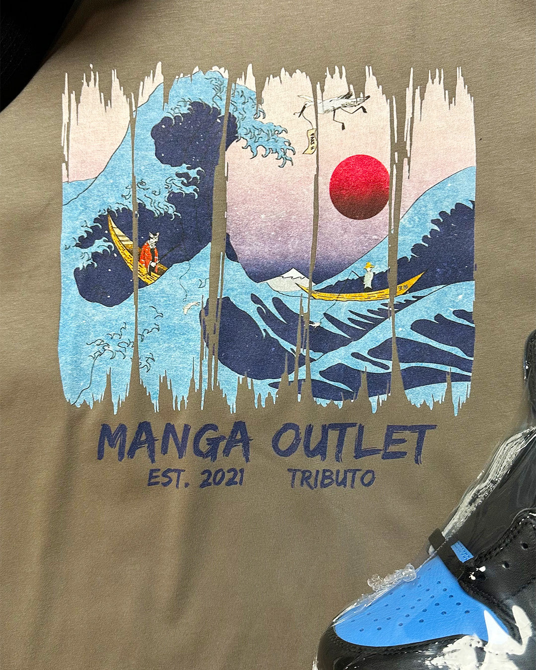 TRIBUTO Tee